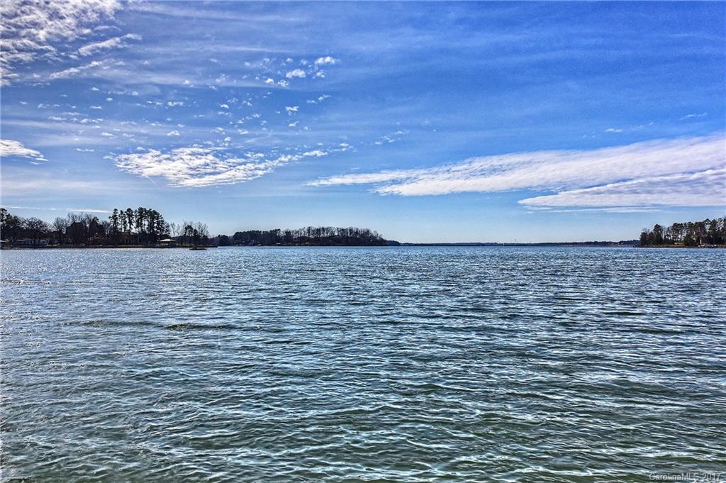 The Peninsula - Residential