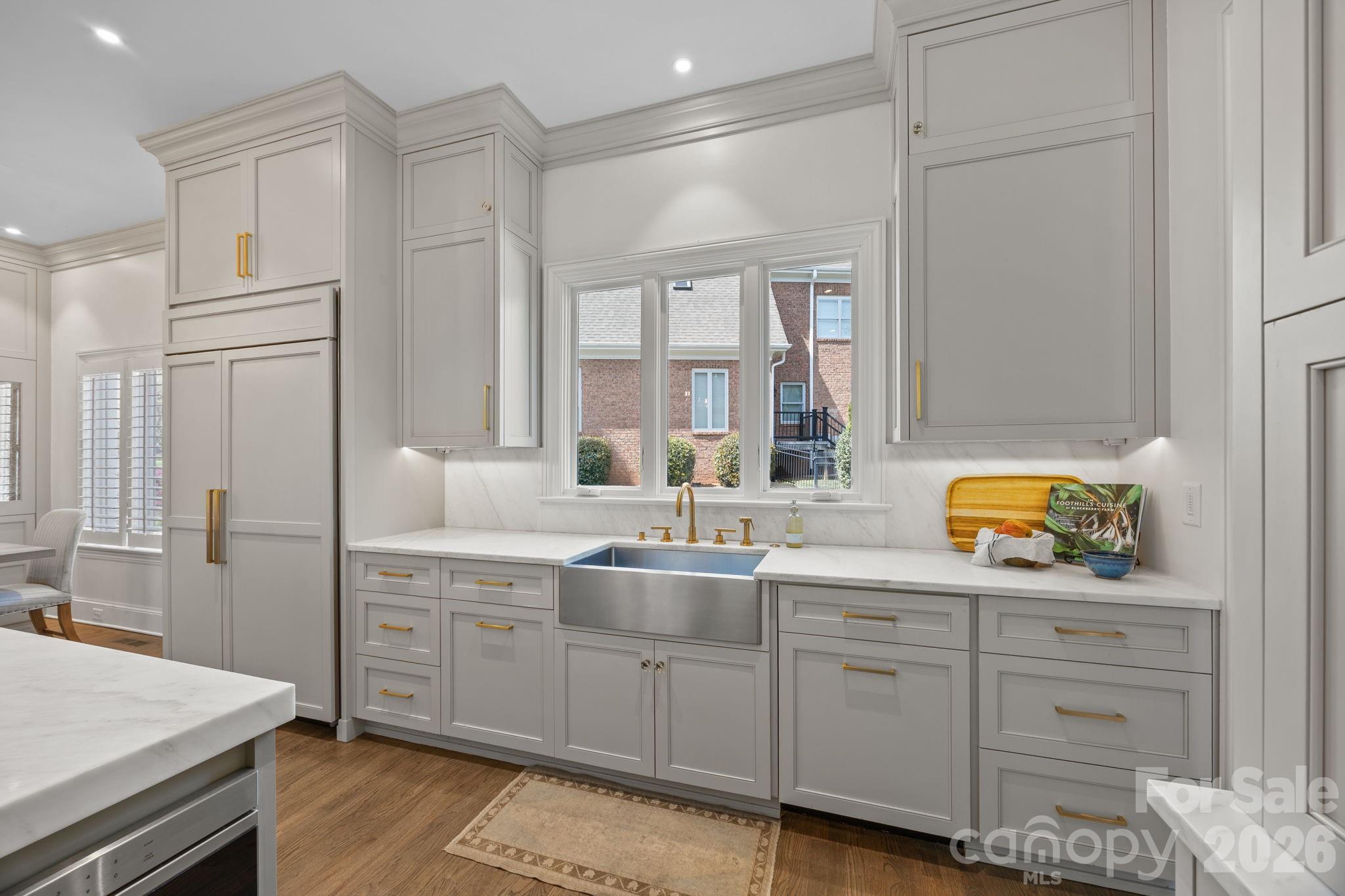 The Peninsula - Residential