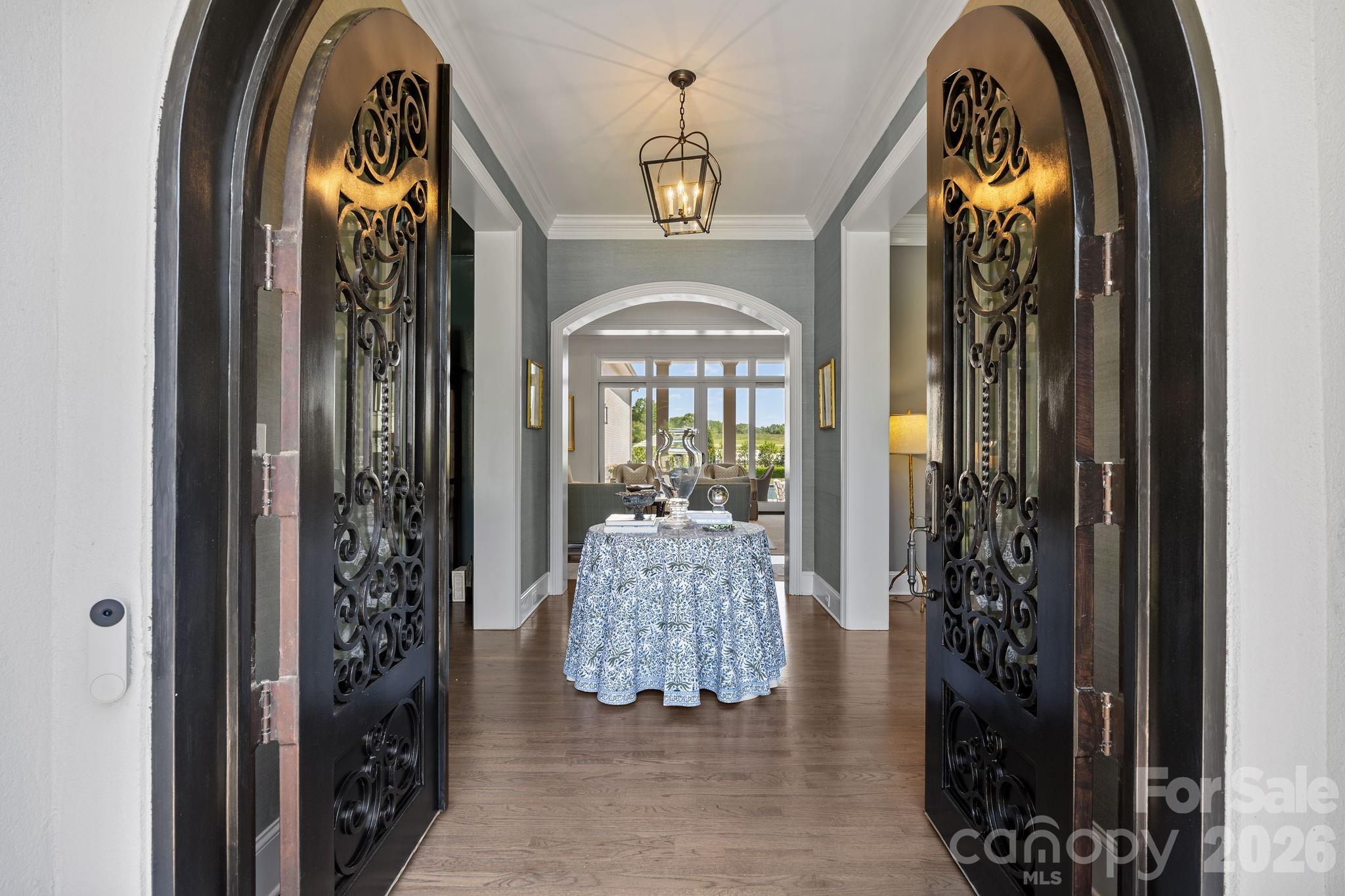 The Peninsula - Residential