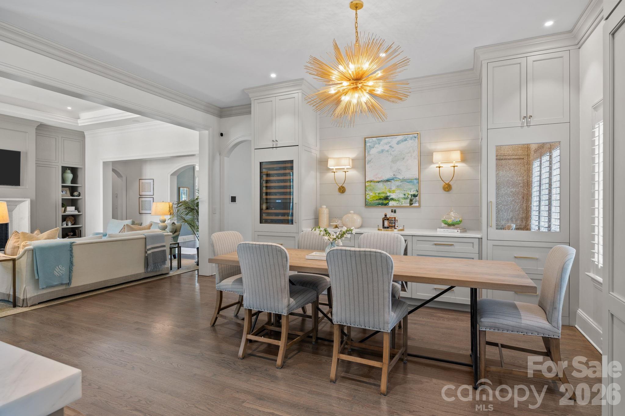 The Peninsula - Residential