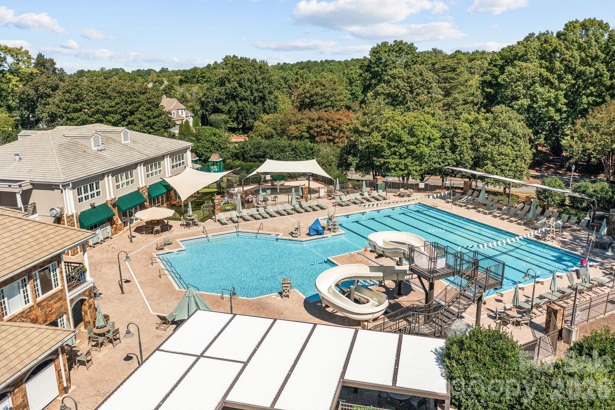 The Peninsula - Residential