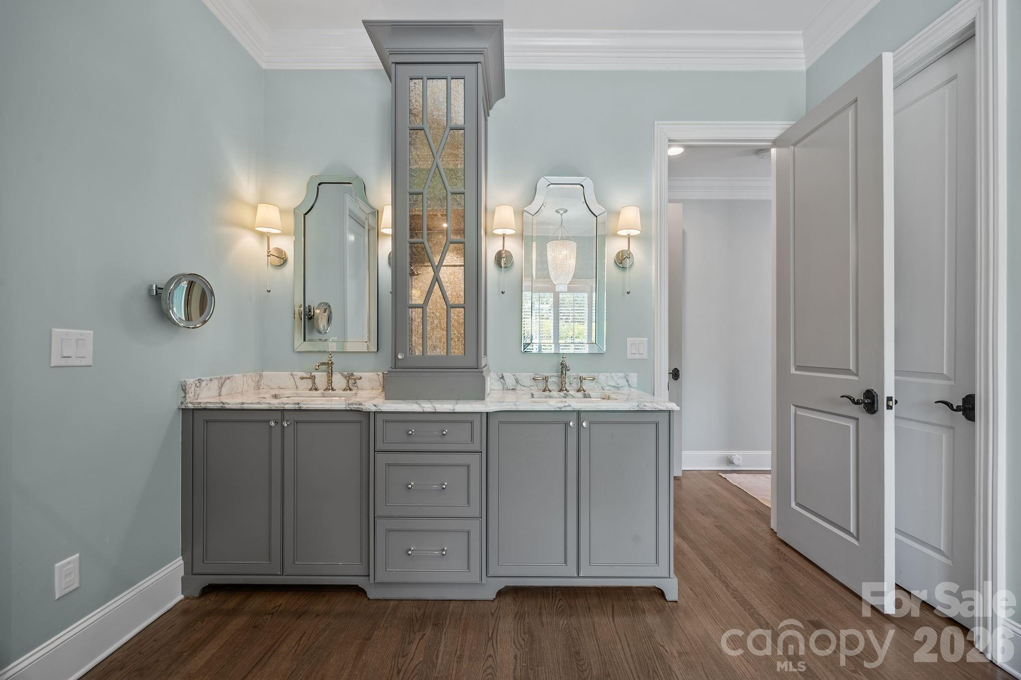 The Peninsula - Residential