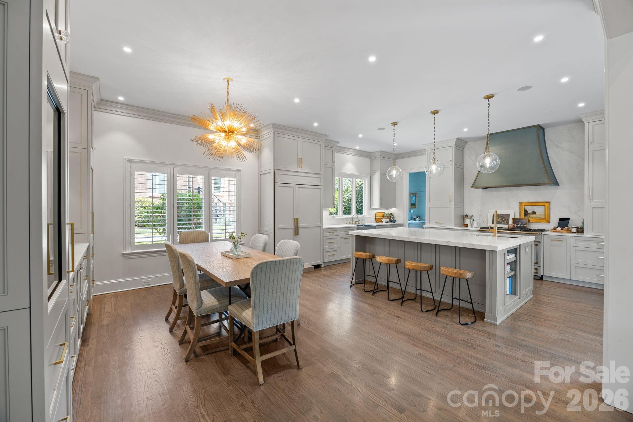 The Peninsula - Residential