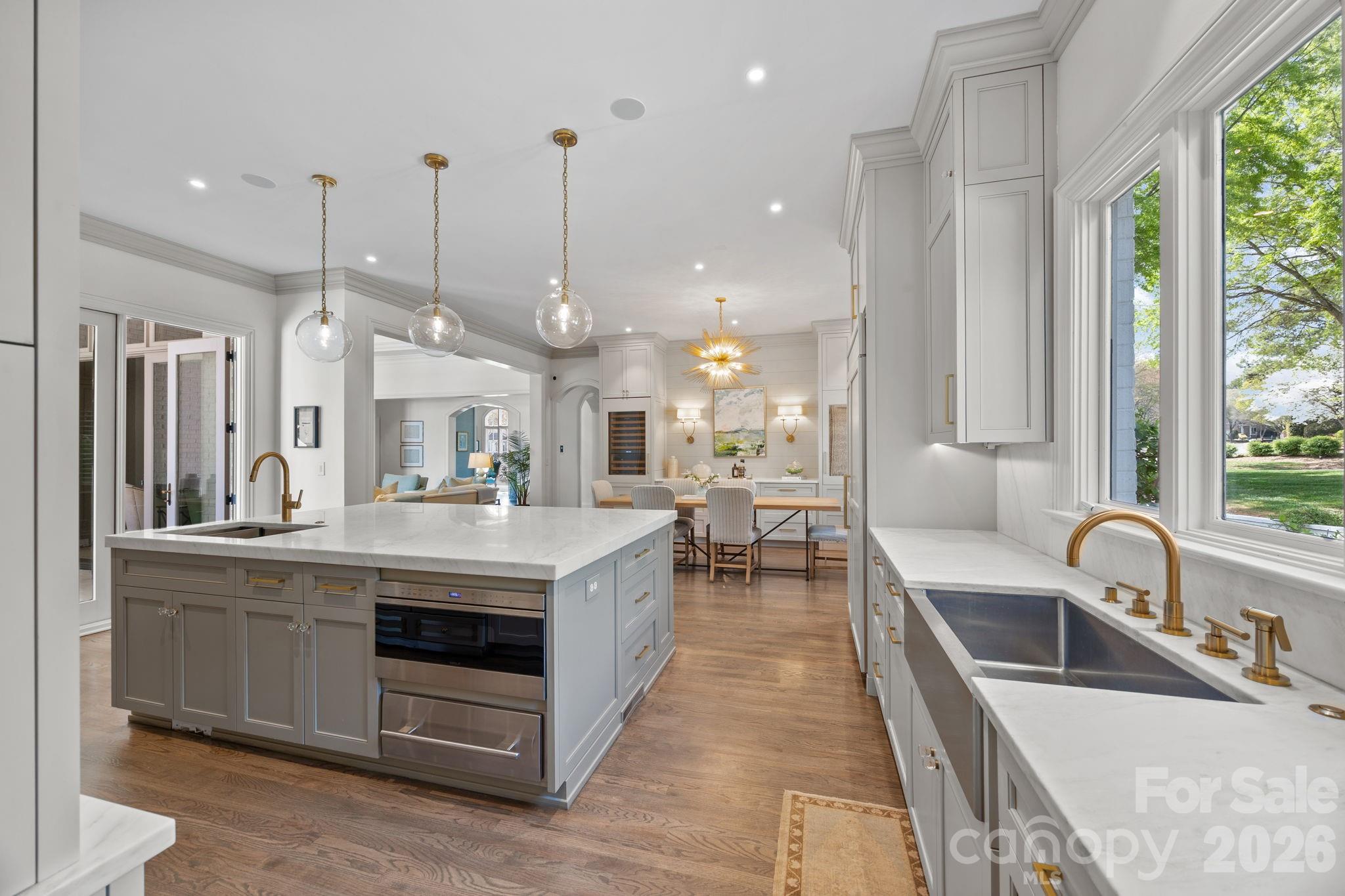 The Peninsula - Residential