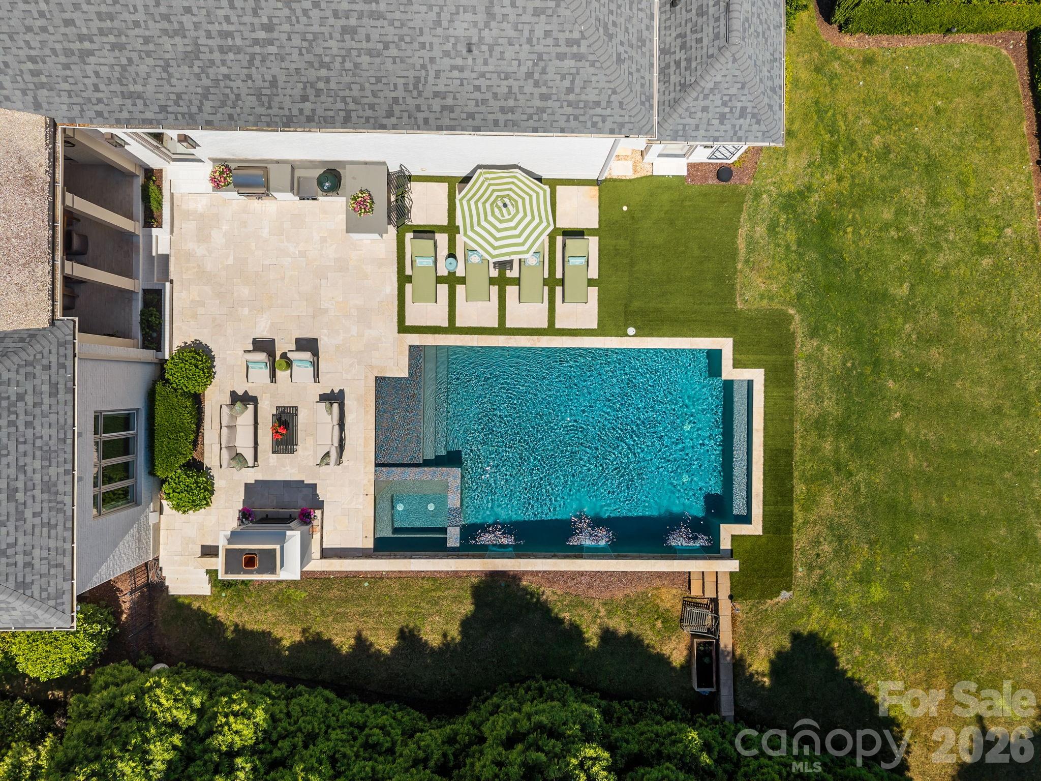 The Peninsula - Residential