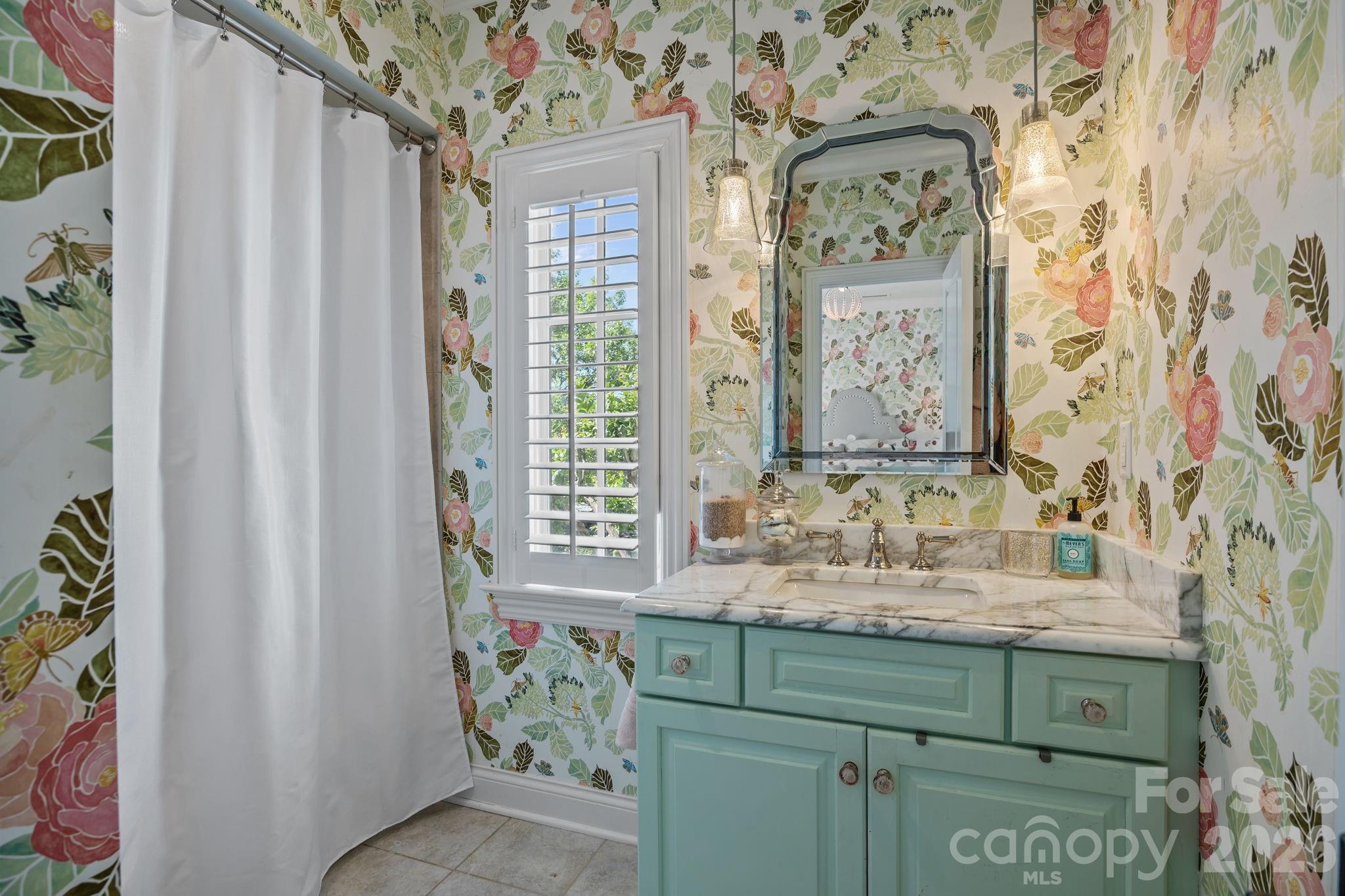 The Peninsula - Residential