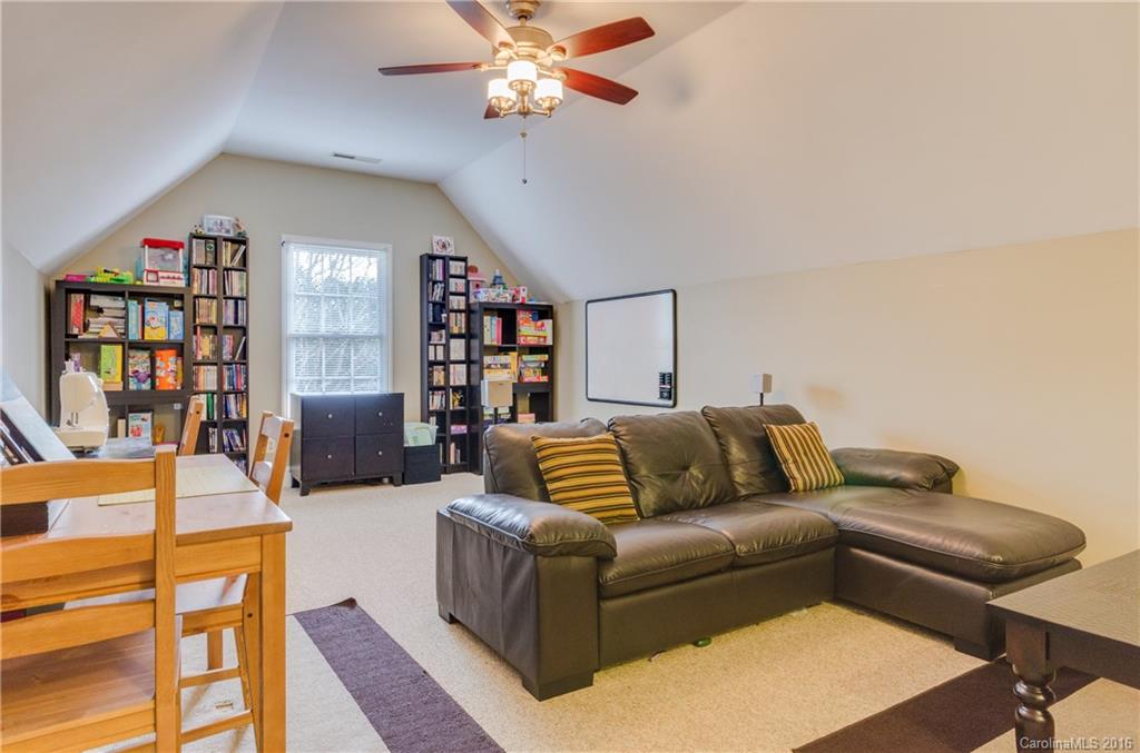 Beacon Knoll - Residential