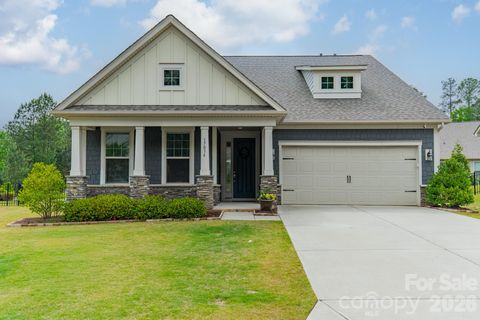 Photo of 17036 Challory Glen Way, Charlotte, NC 28278 (MLS # 4373759)