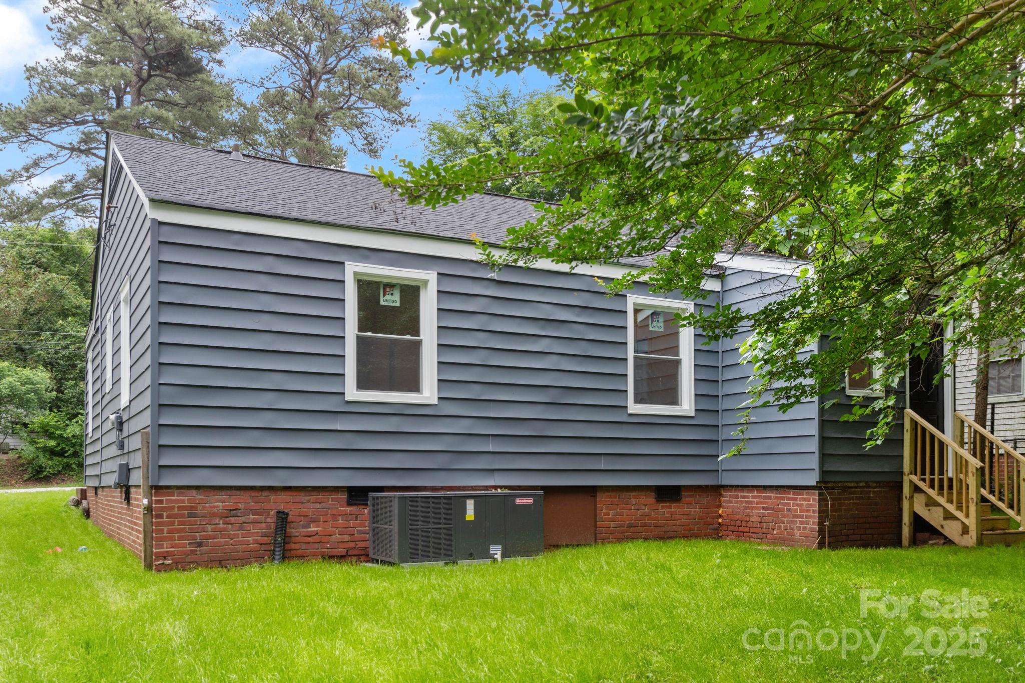 1705 Avondale Drive