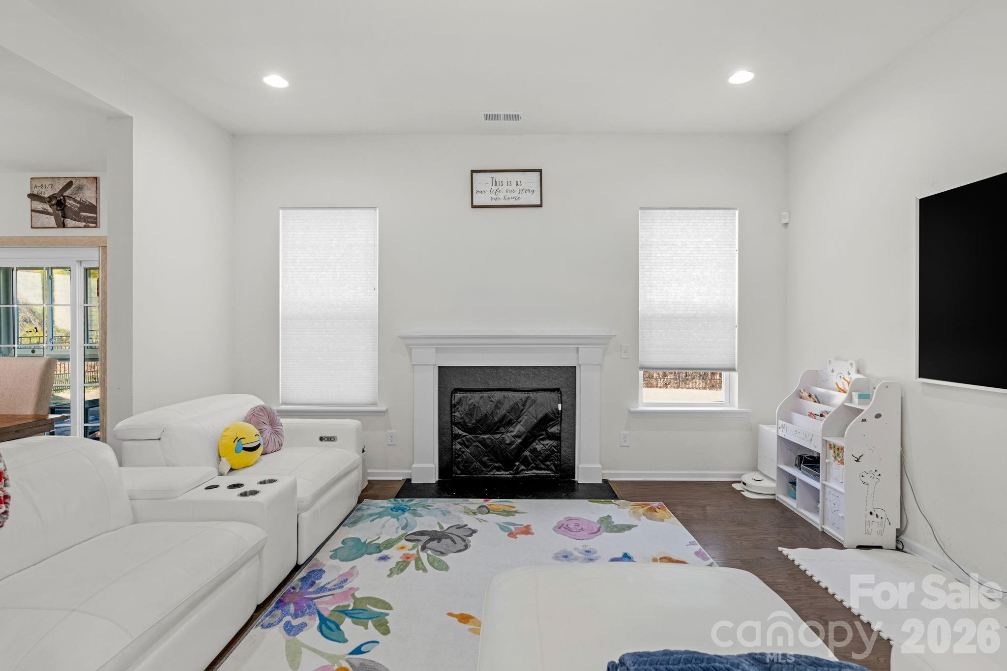 11587 Macallano Drive