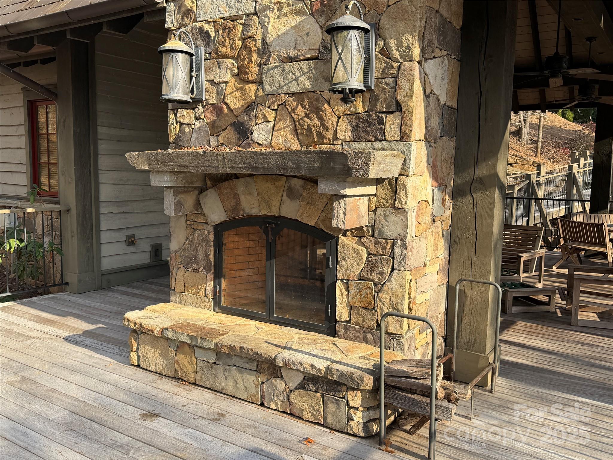 Brights Creek - Land