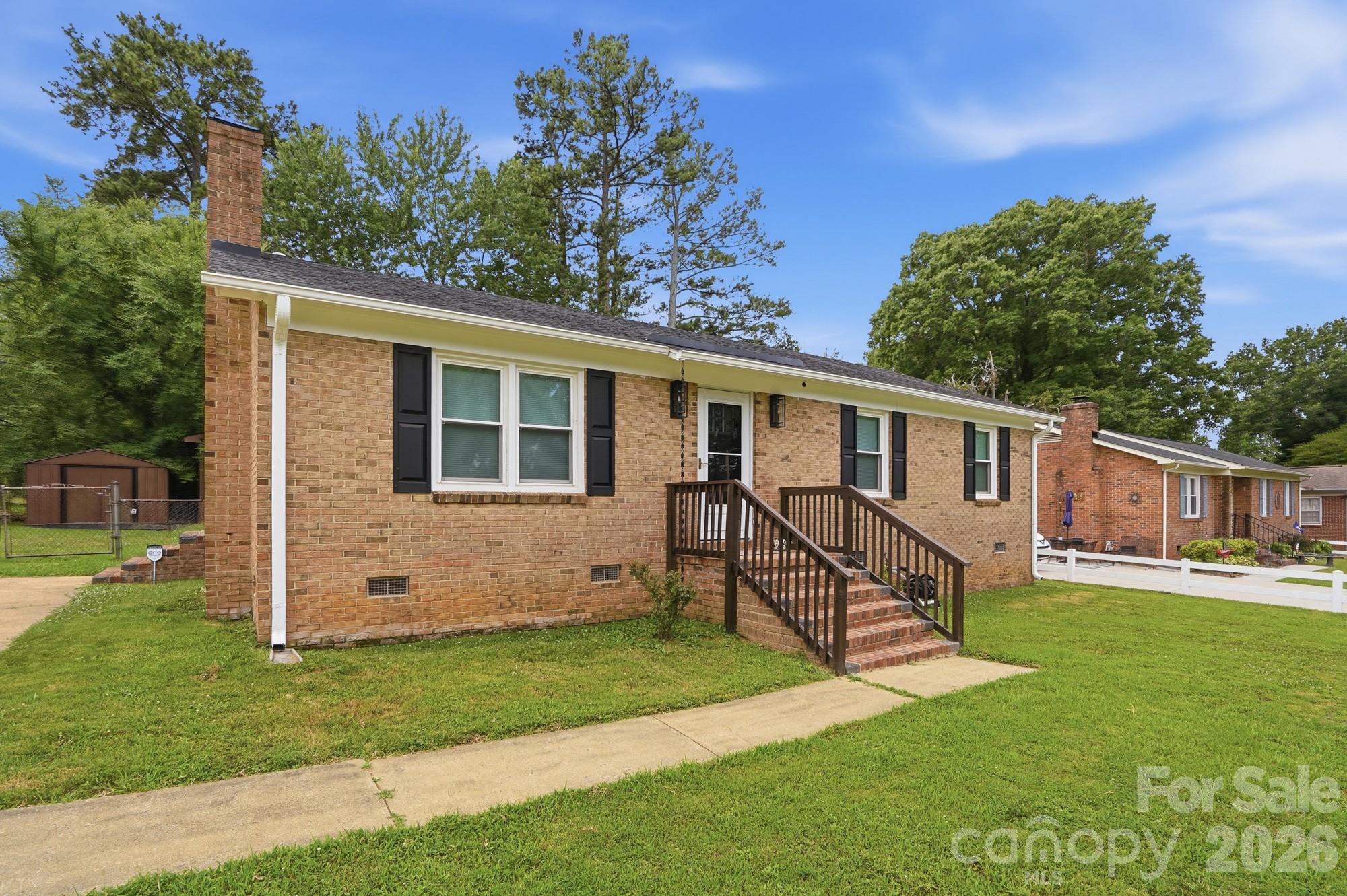 1564 Marett Boulevard Extension