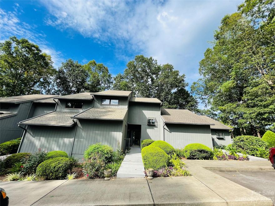 Don't miss out on this lovely condo in one of Morganton's most sought after neighborhoods - Victory Pointe!  This unique condo is full of character and charm.  Starting with beautiful hardwoods, unique cabinets that includes a great built in wine and glass rack, pantry area and a island/bar with beautiful lighting that is ideal for entertaining or just a nice place for a quick breakfast.  Lovely views of the distance mountains can be seen from the dining room and the back deck.  Primary bedroom downstairs with 2 bedrooms upstairs.  Large laundry room upstairs to save space in the kitchen.  Neighborhood has a large, beautiful pool and pool house along with tennis courts where you can show your pickle ball skills for all to see!  Outside maintenance and landscaping is taken care of so you only need to move  in, relax and enjoy!

Home has been completely painted on the inside.