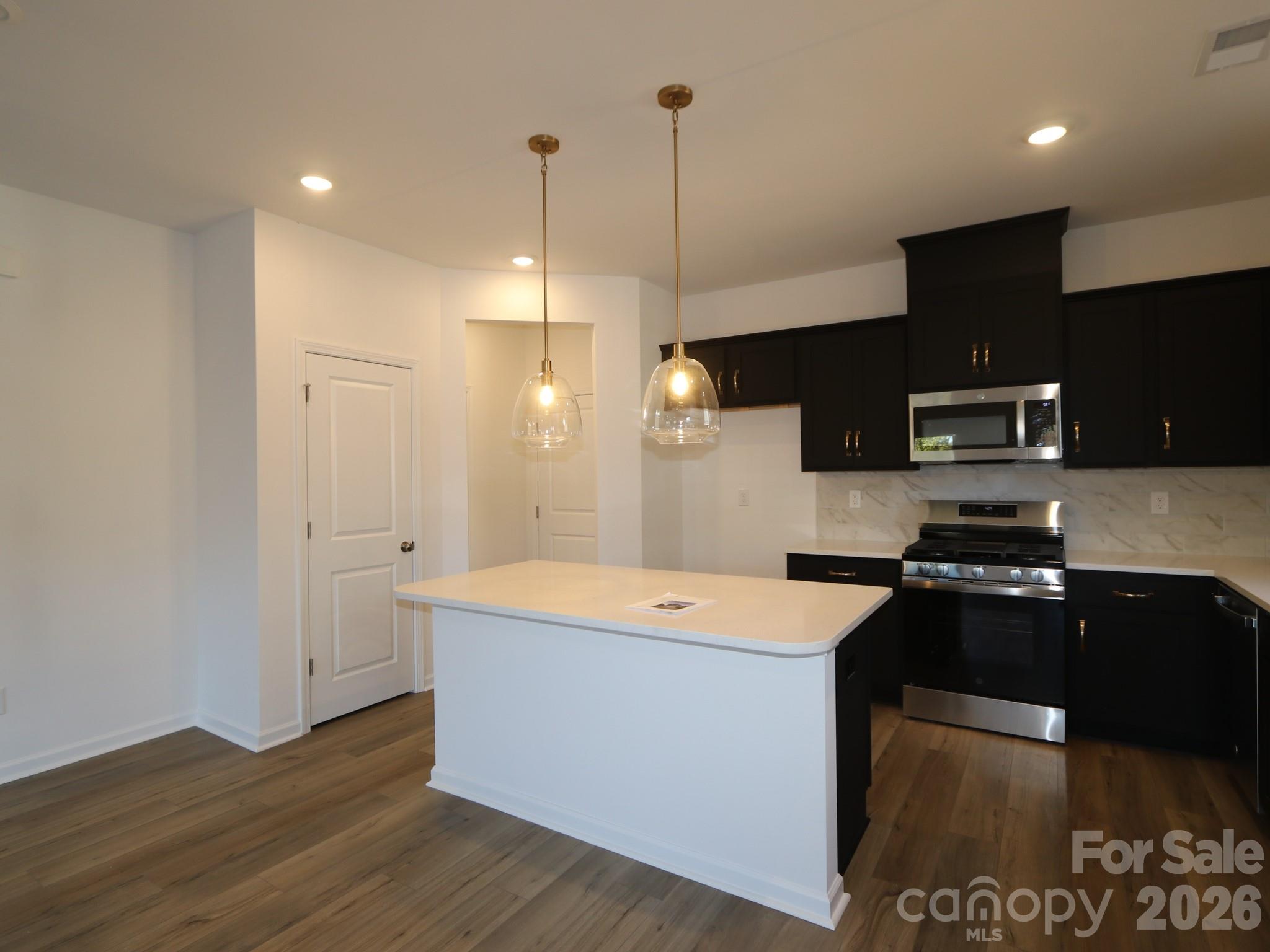 1122 Overbrook Place