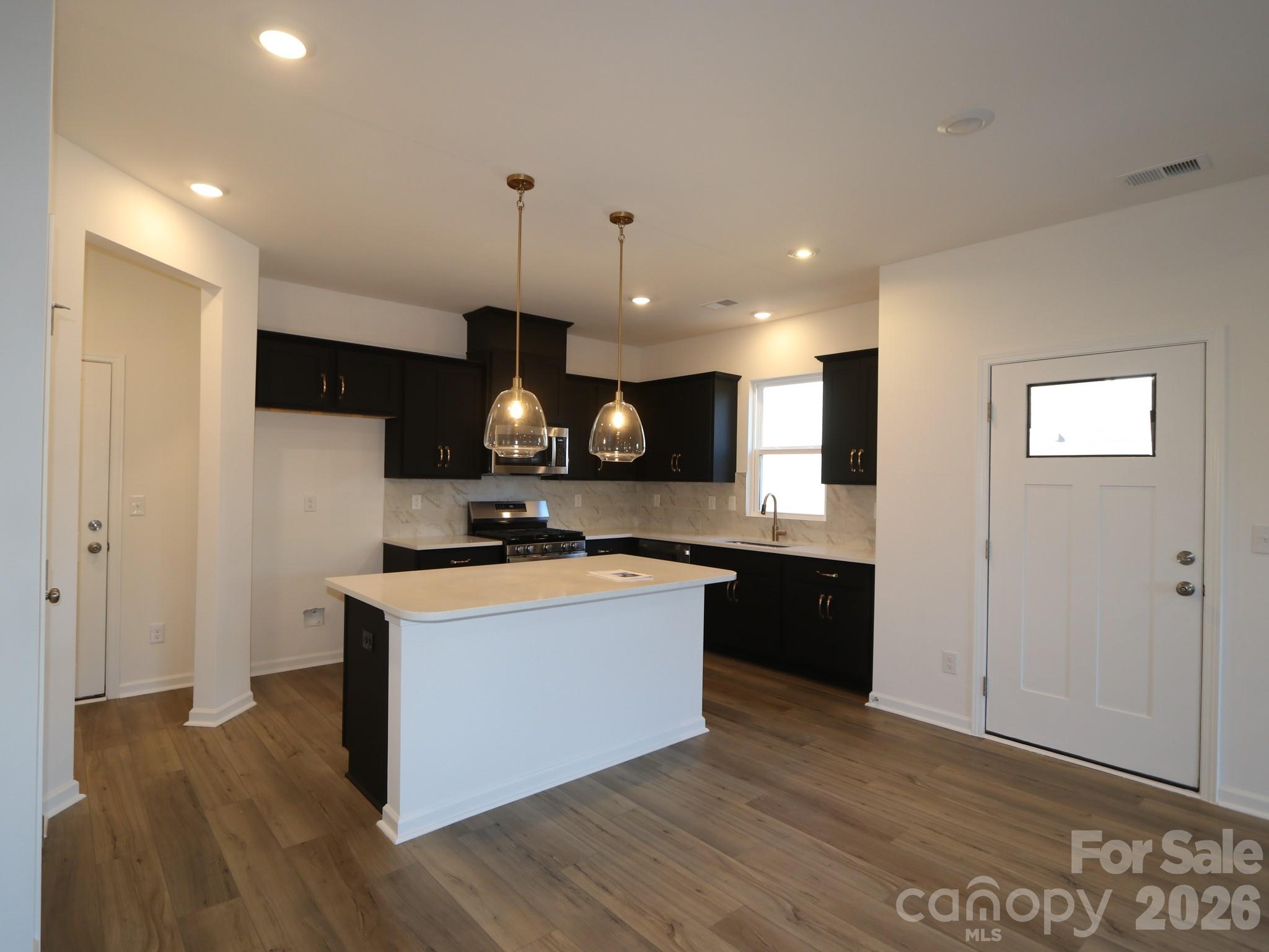 1122 Overbrook Place