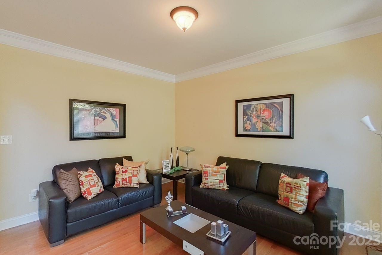 The Palisades - Residential