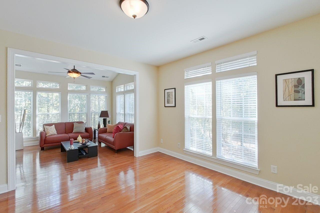 The Palisades - Residential