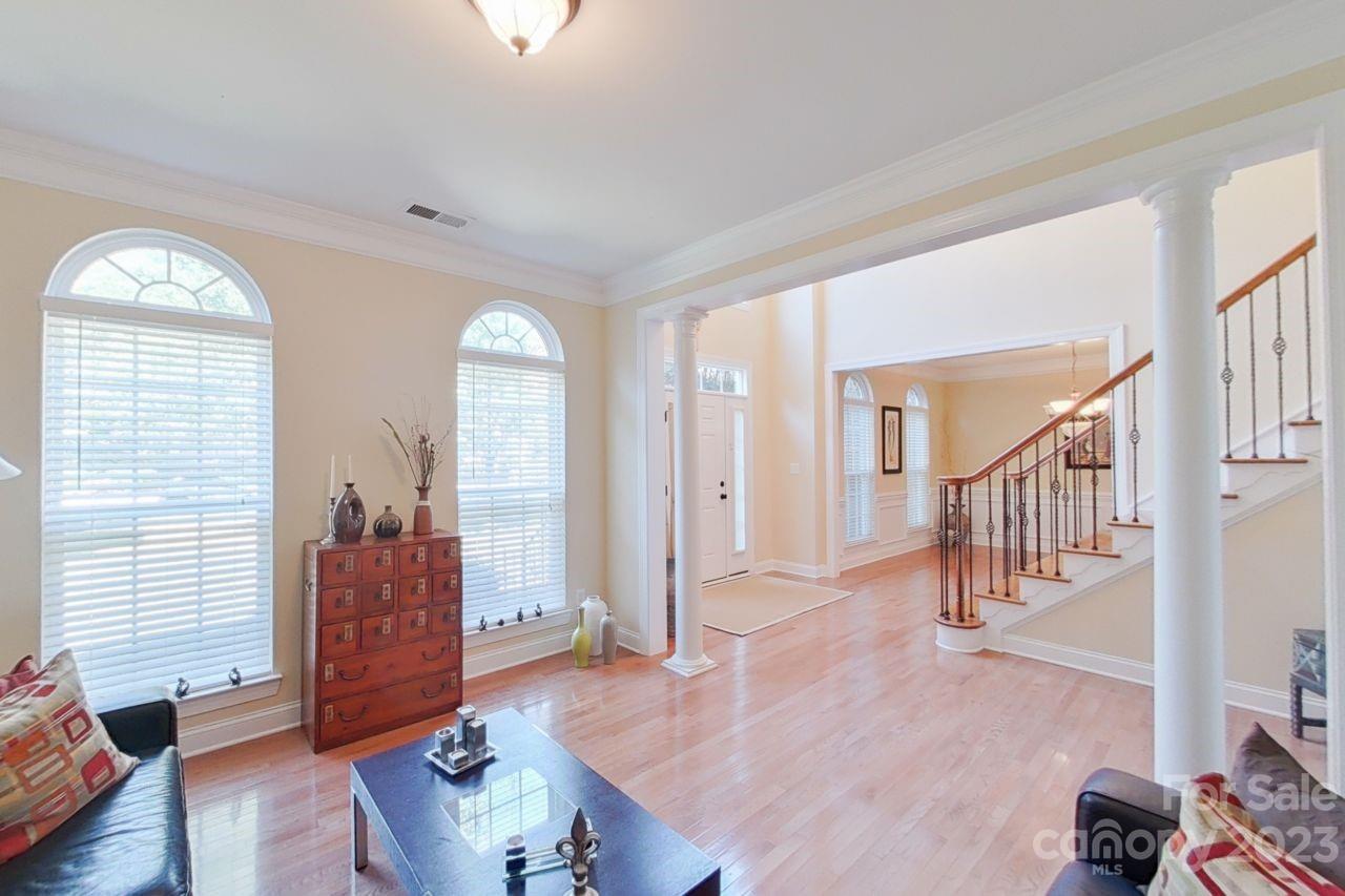 The Palisades - Residential