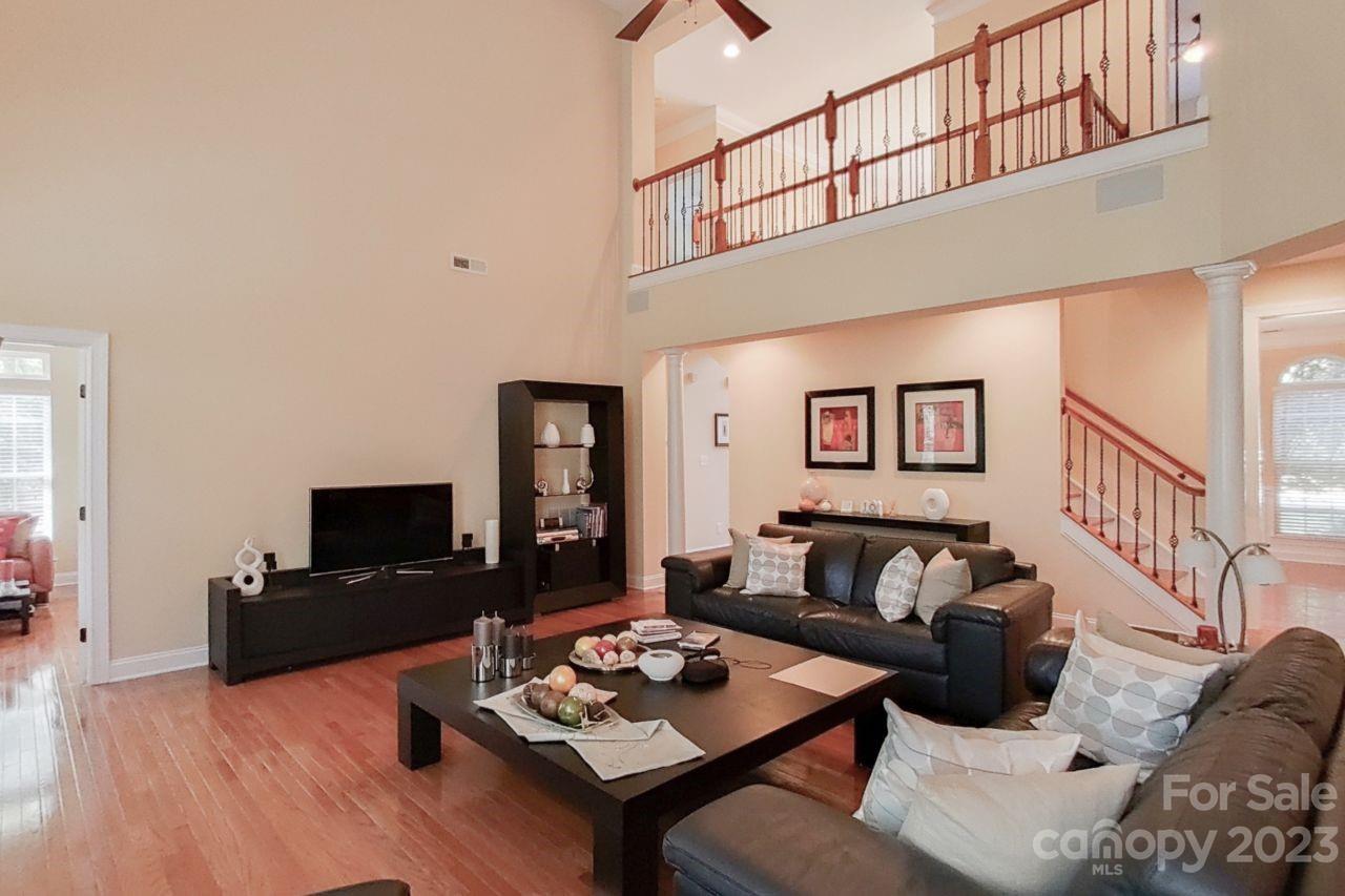 The Palisades - Residential