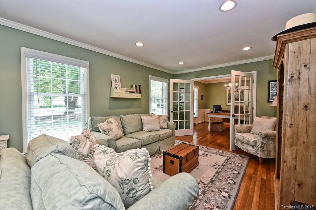 Lansdowne - Residential