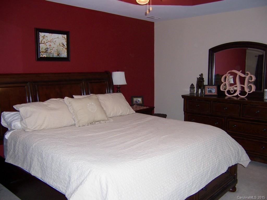 Ridge Pointe - Residential