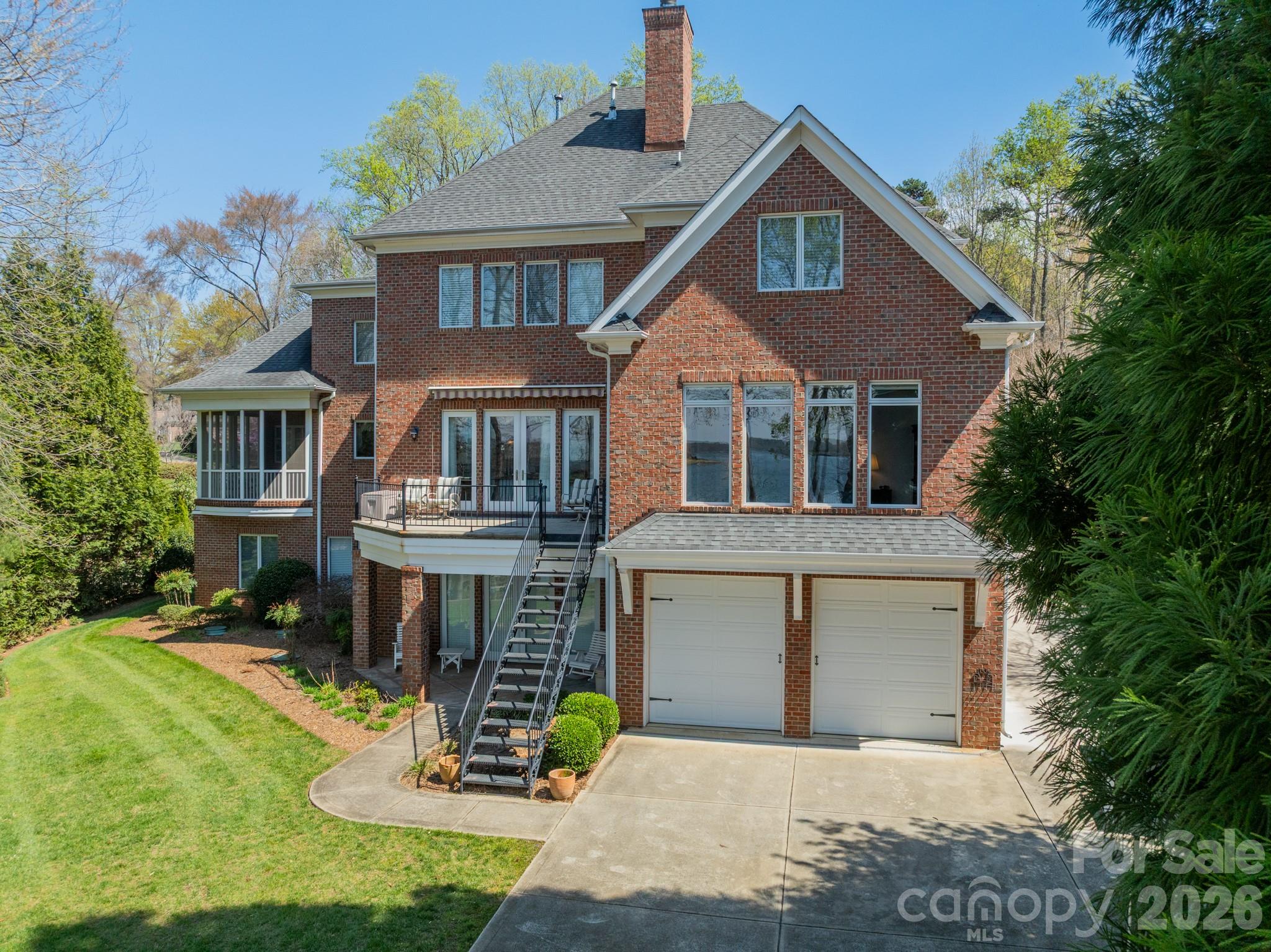 The Harbour At The Pointe - Residential