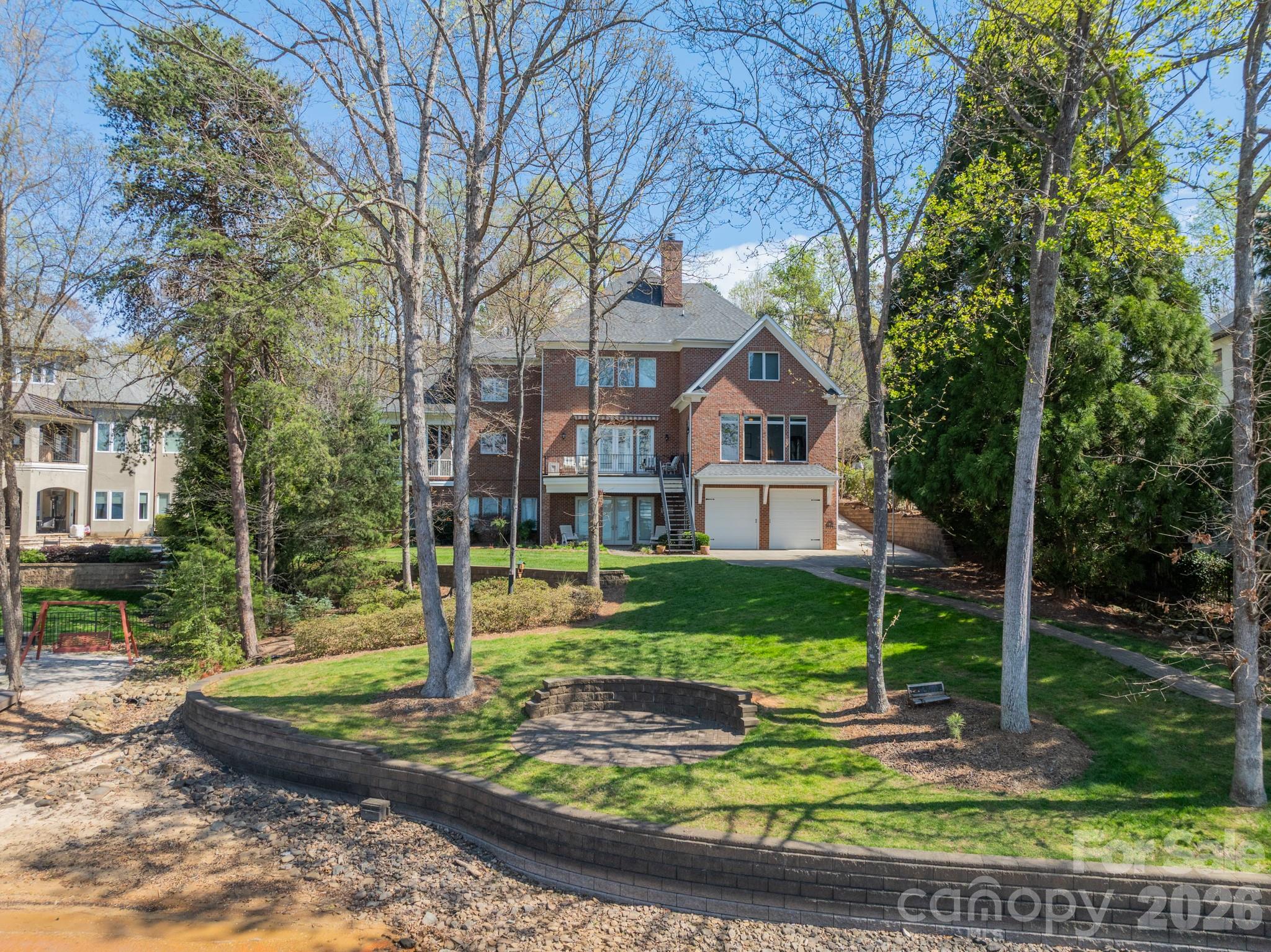 The Harbour At The Pointe - Residential