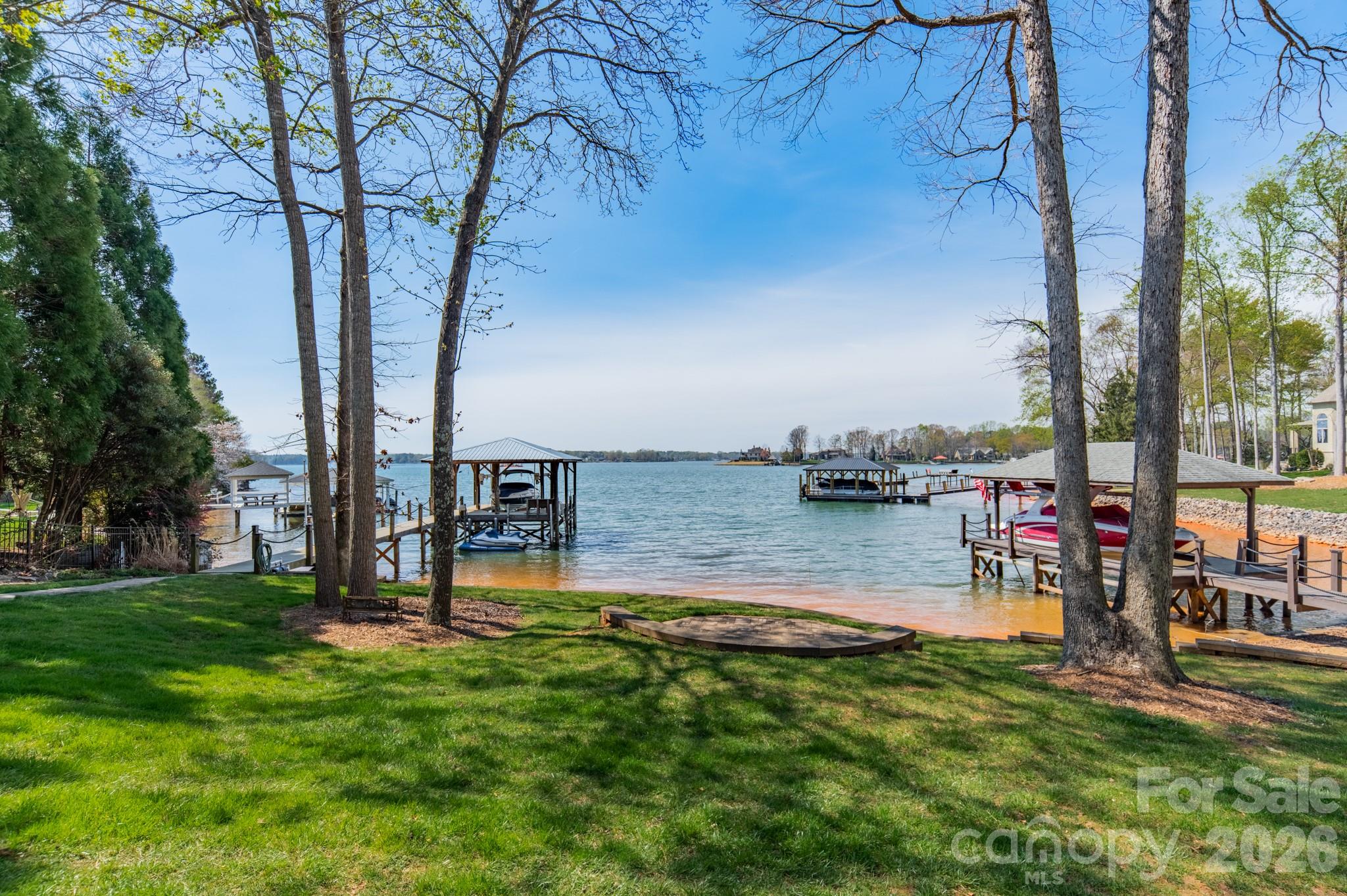 The Harbour At The Pointe - Residential