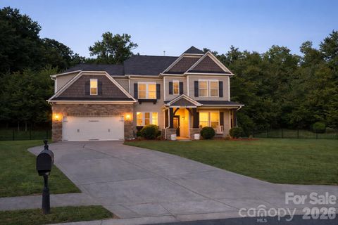 10107 Loch Lomond Drive Charlotte NC 28278