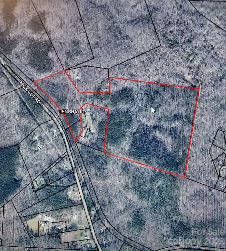 SMYTNA SC 123 + Acres !  4 Parcels , 3 on Rock Cut Road, 1 on Mcgill Highway. Cherokee County. All 4 parcels are sharing on parcel ID #. Total 123 Acres, Mcgill Rd piece roughly 51 acres, other  3  parcels roughly 70 acres +/-
RAW land , with trees , NO water or  sewer on property .All 4 parcels on one pin # but are in  2 different locations. Land has always shared one PIN number . SOLD AS IS RAW LAND. SELLER HAS INHERITIED LAND .
