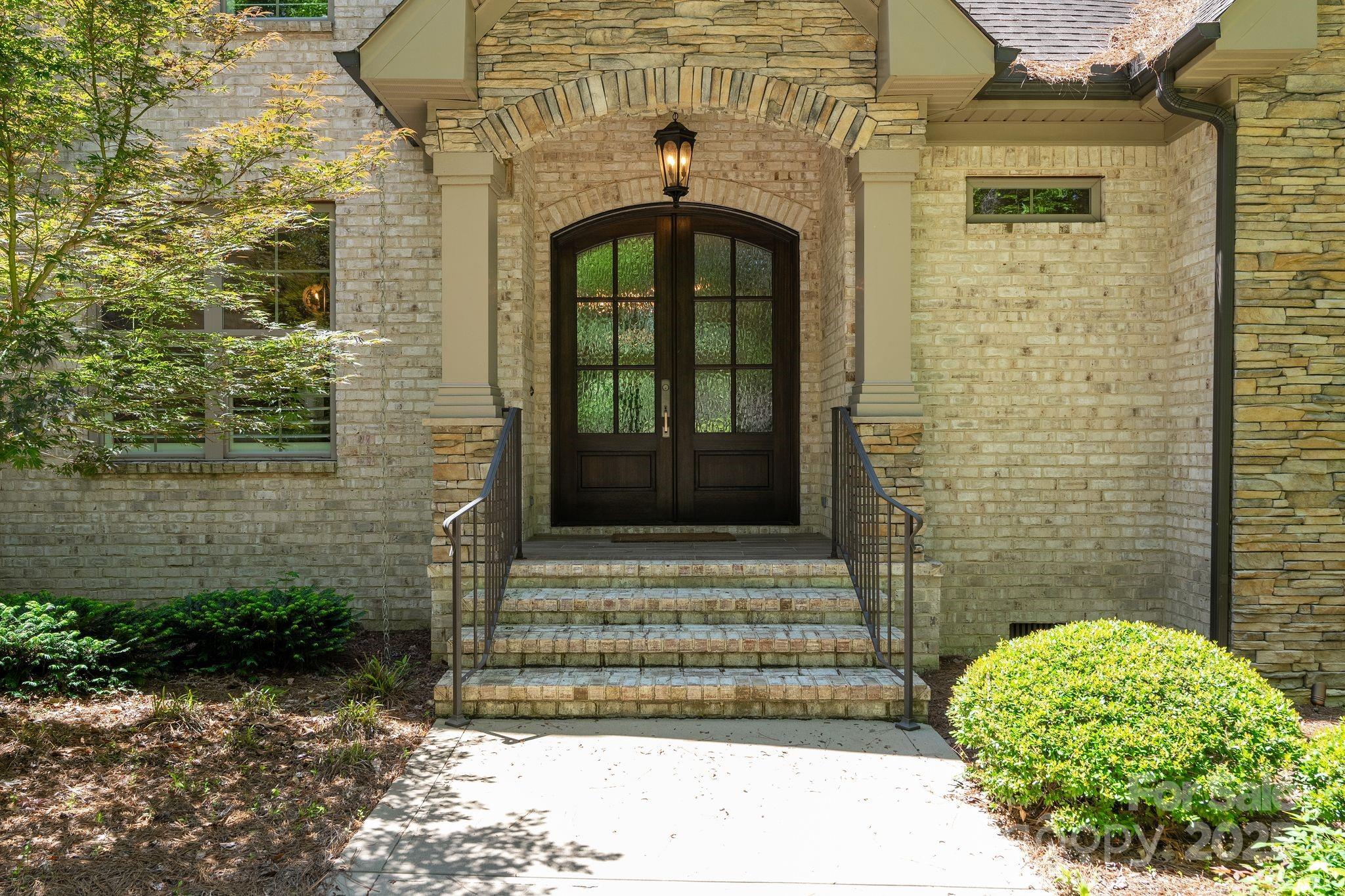 127 Turnberry Drive
