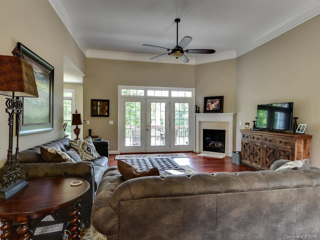 Pinnacle Shores - Residential Lease
