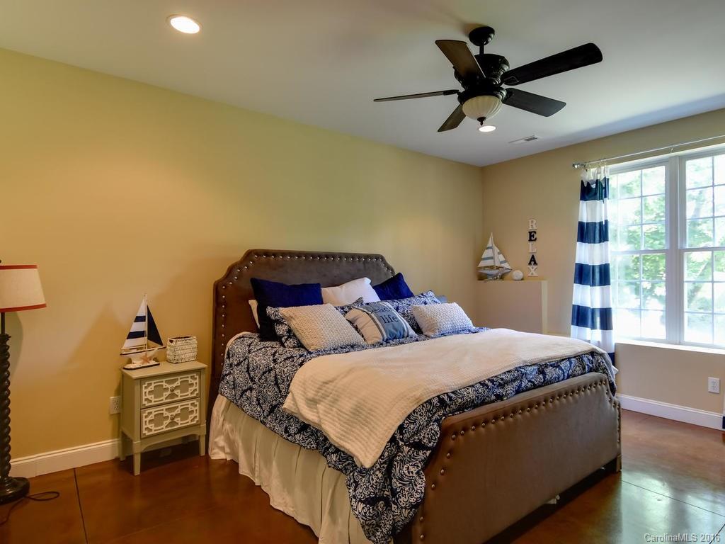 Pinnacle Shores - Residential Lease