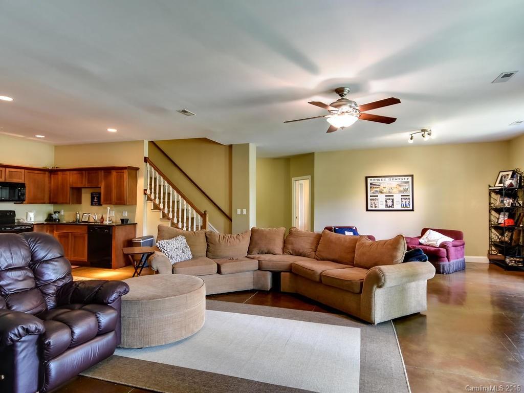 Pinnacle Shores - Residential Lease