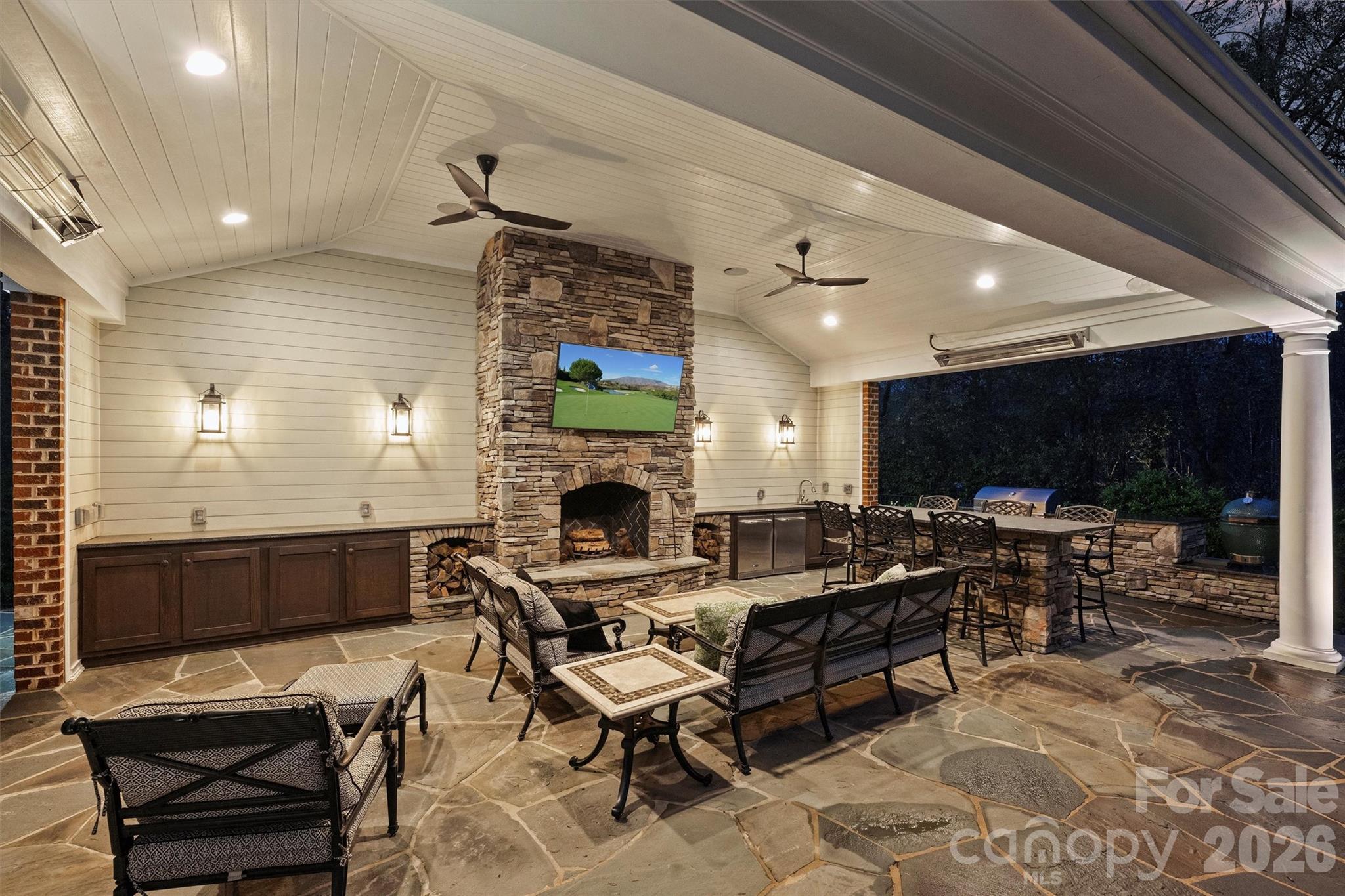 Quail Hollow - Residential