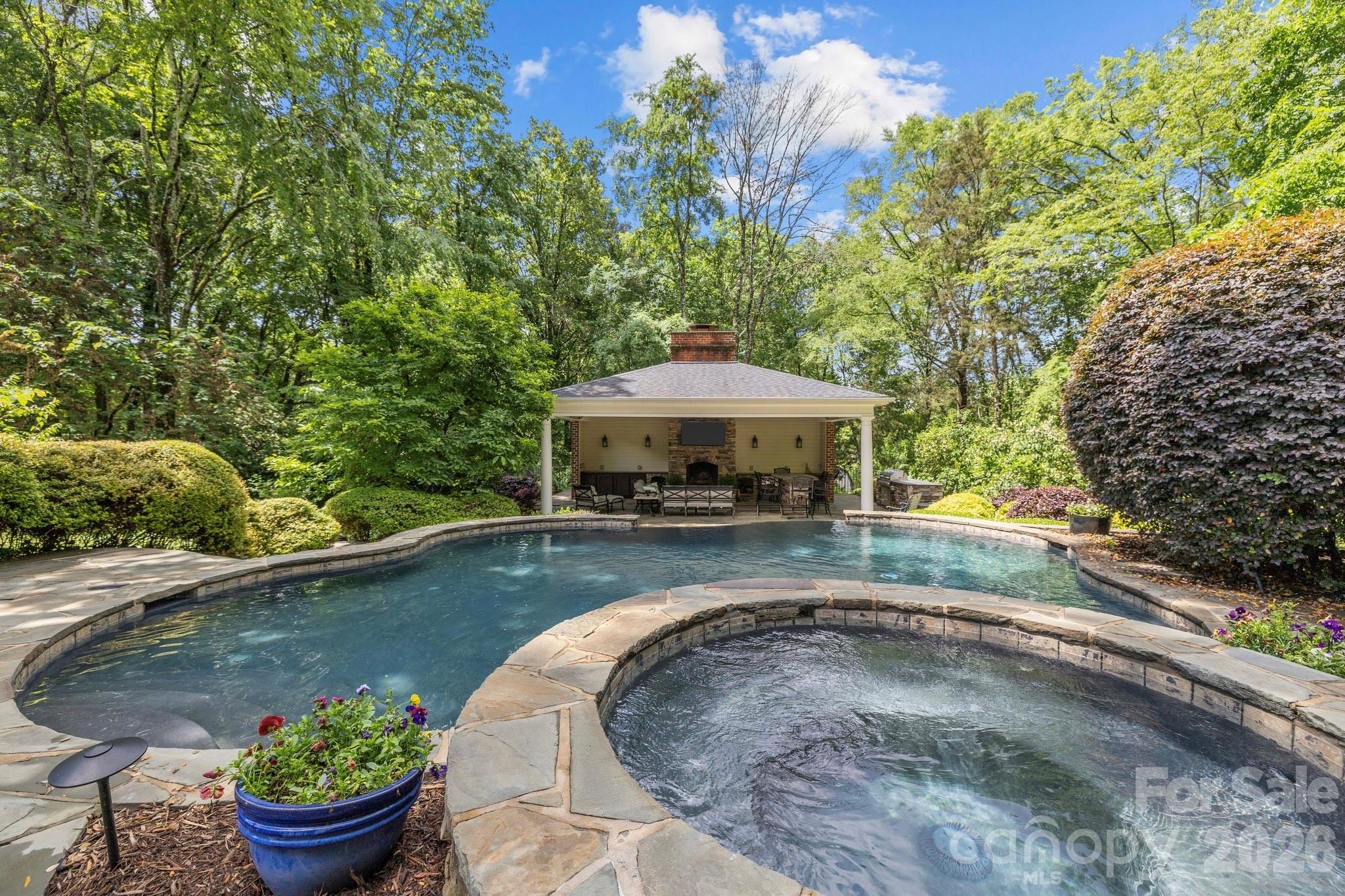 Quail Hollow - Residential