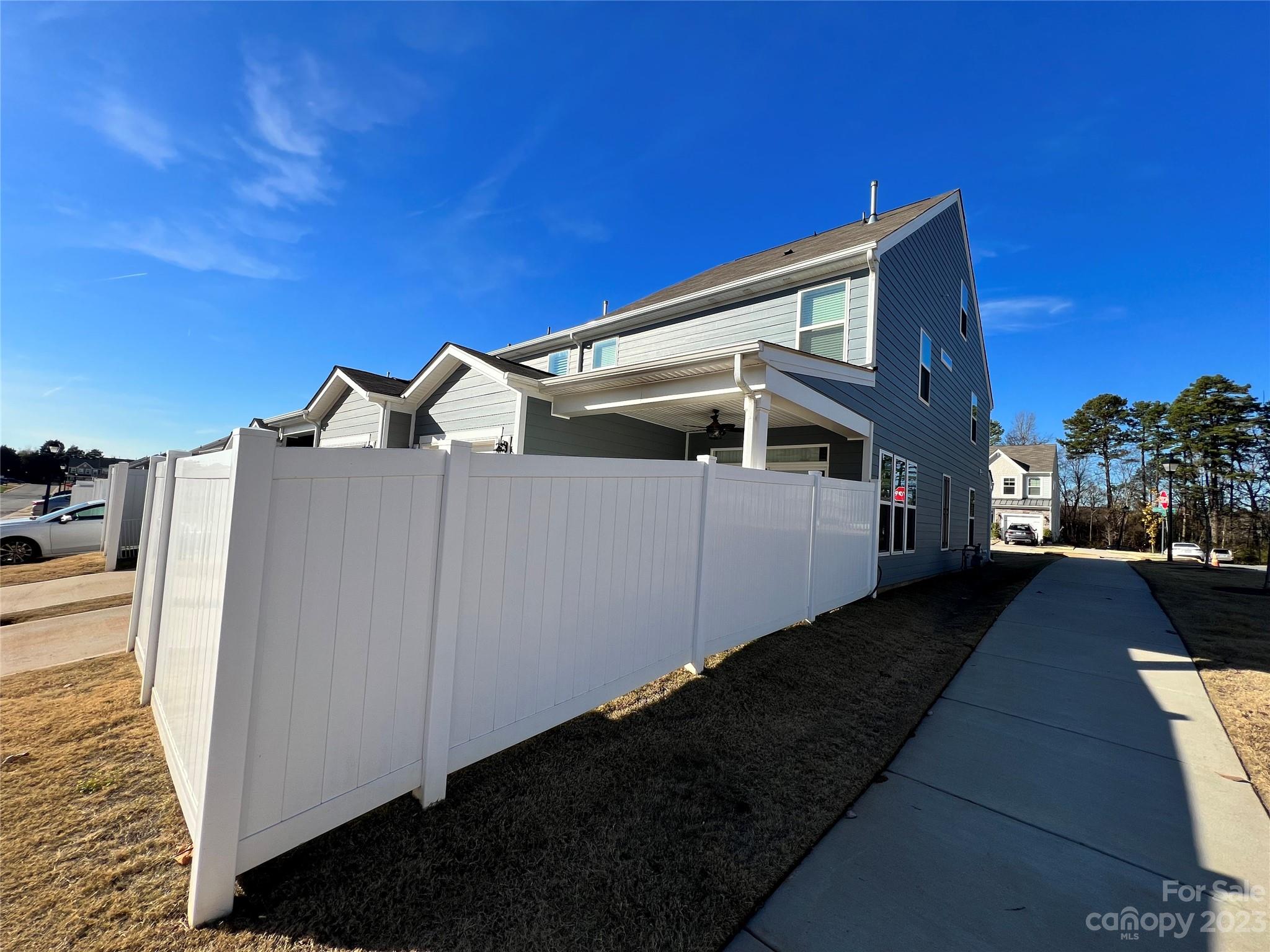 The Enclave At Davis Lake - Residential