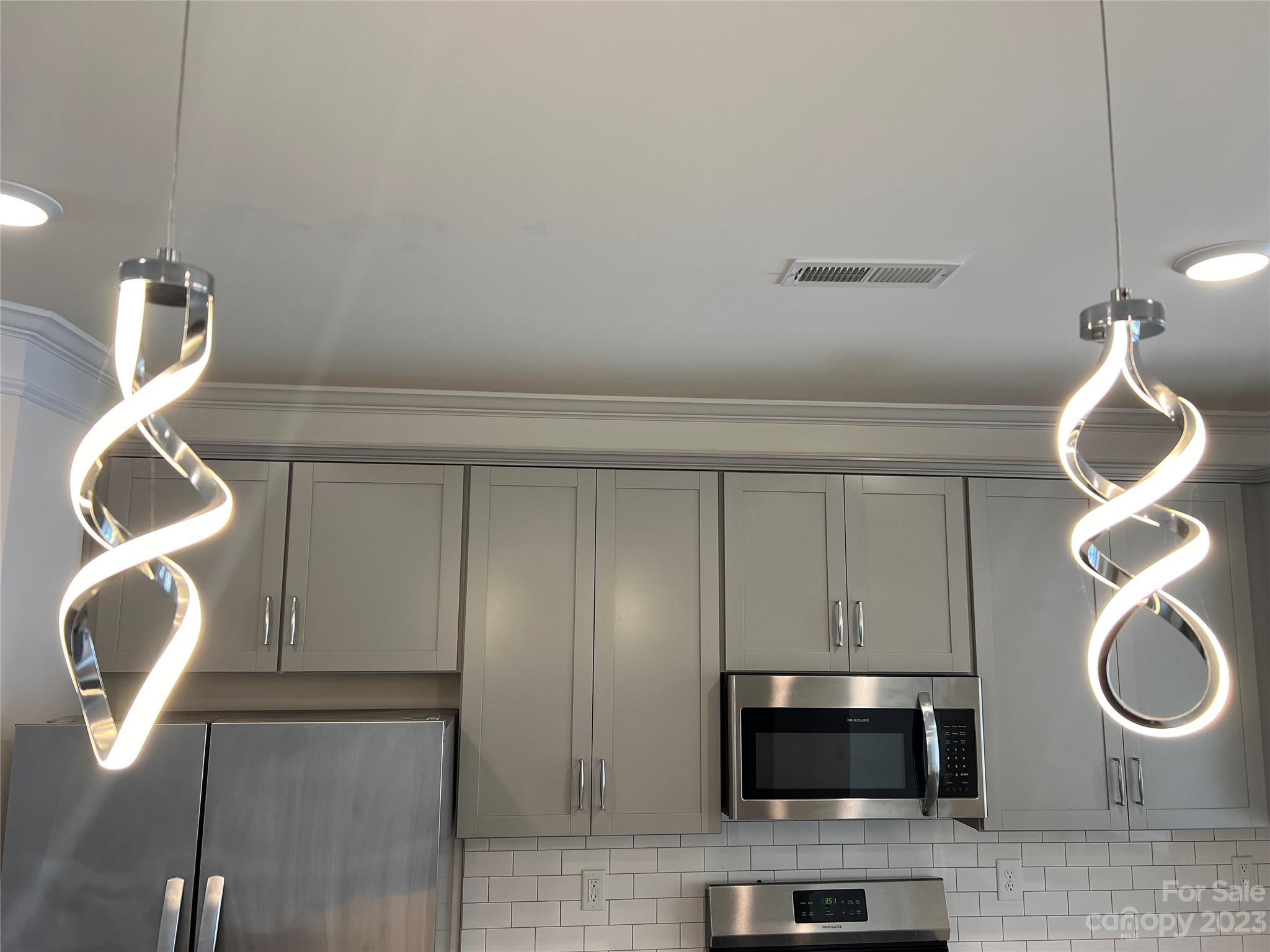 The Enclave At Davis Lake - Residential