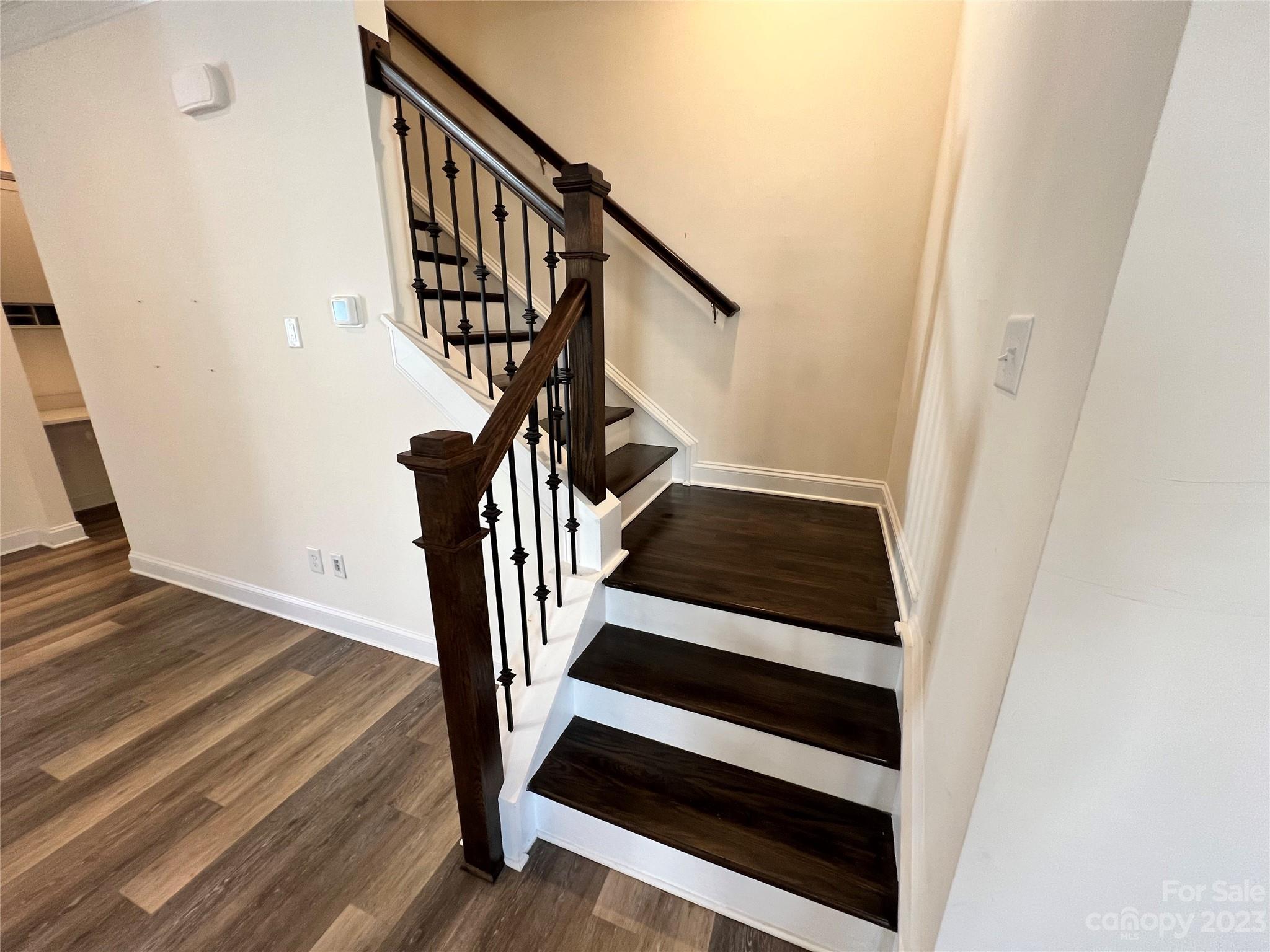 The Enclave At Davis Lake - Residential