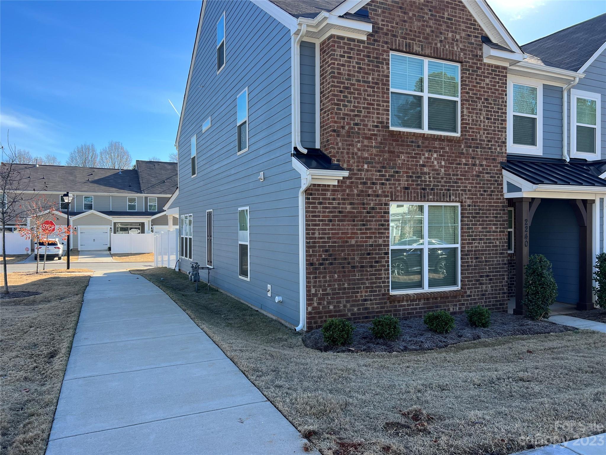 The Enclave At Davis Lake - Residential