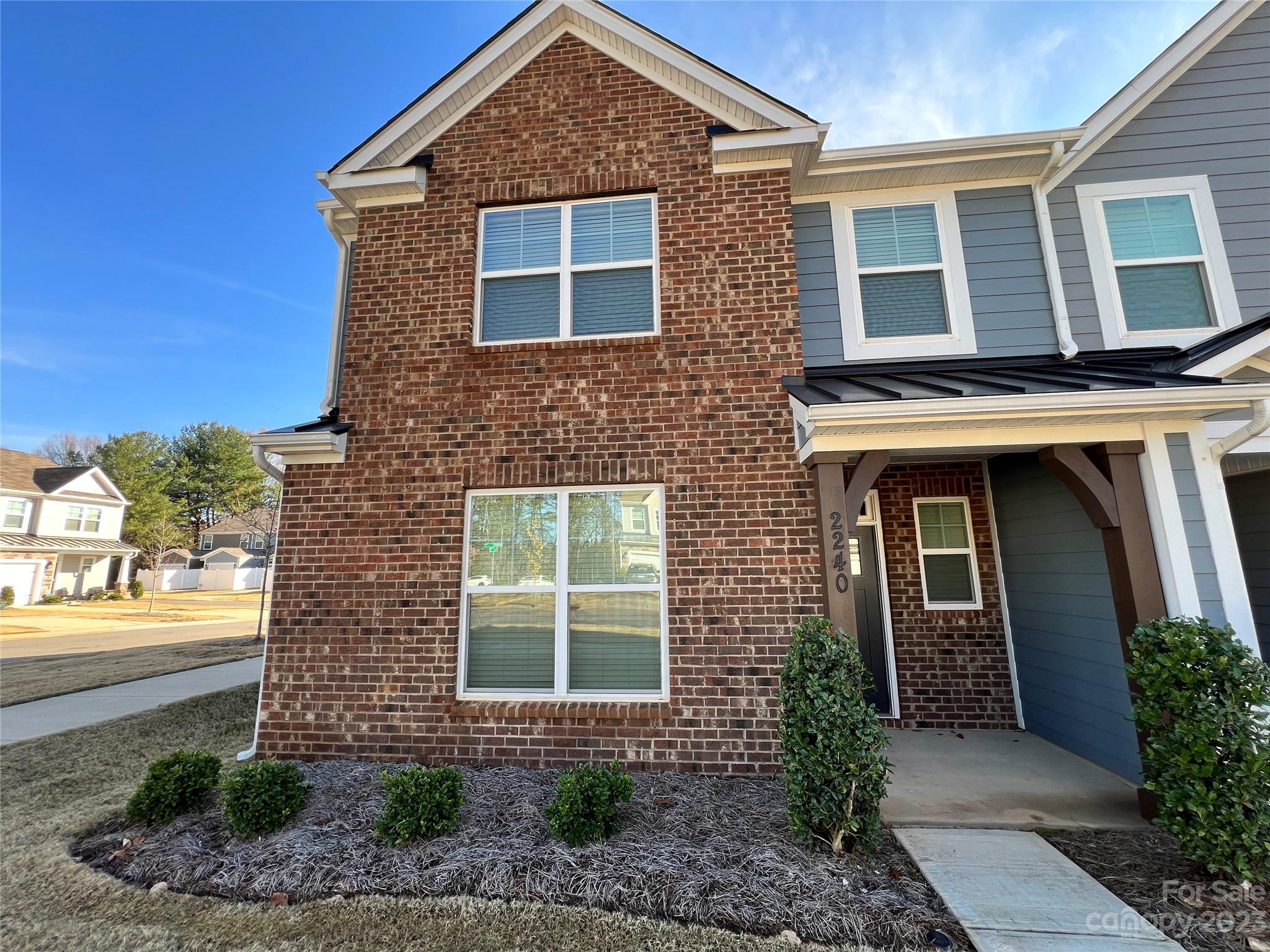 The Enclave At Davis Lake - Residential