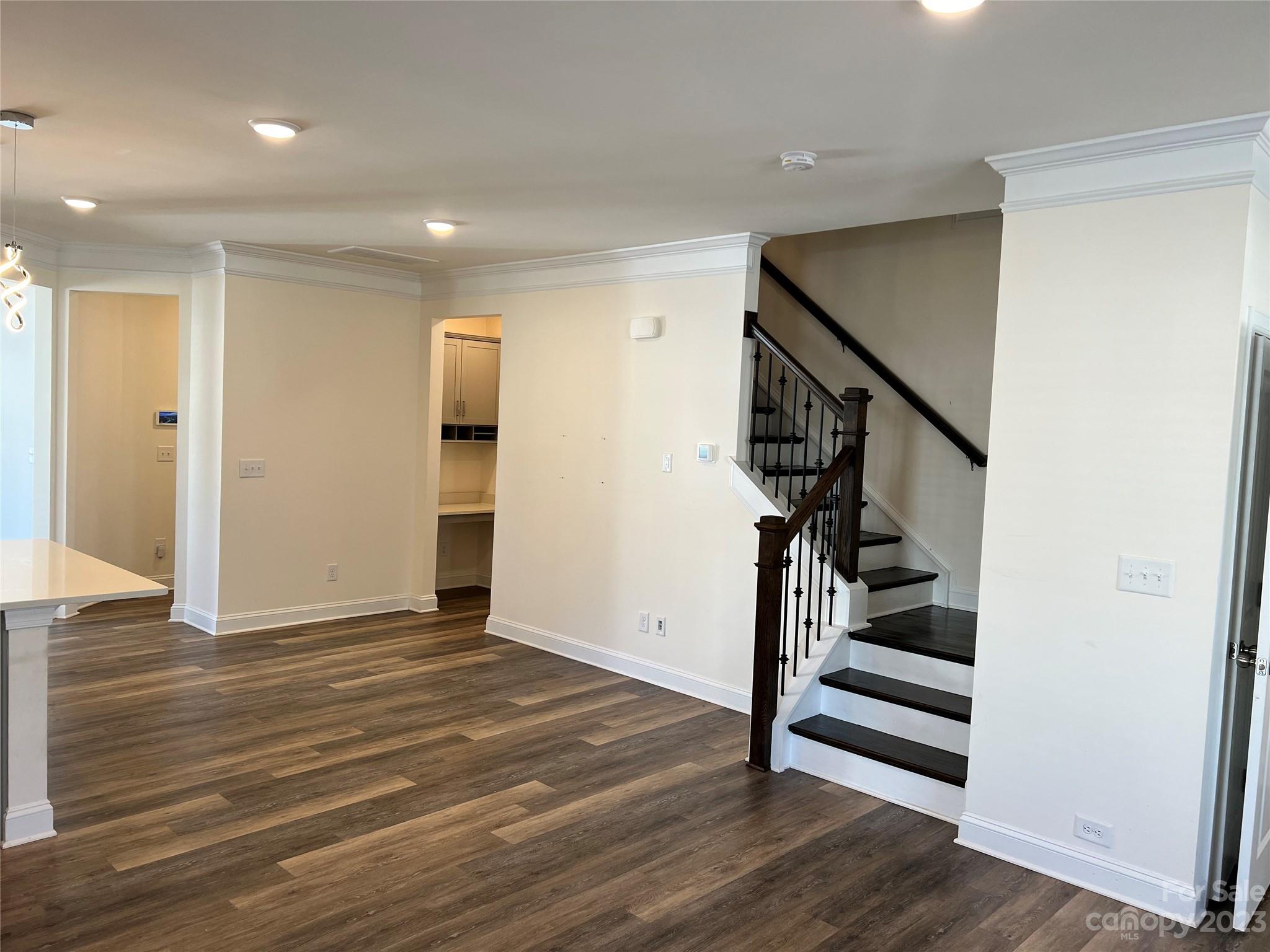 The Enclave At Davis Lake - Residential