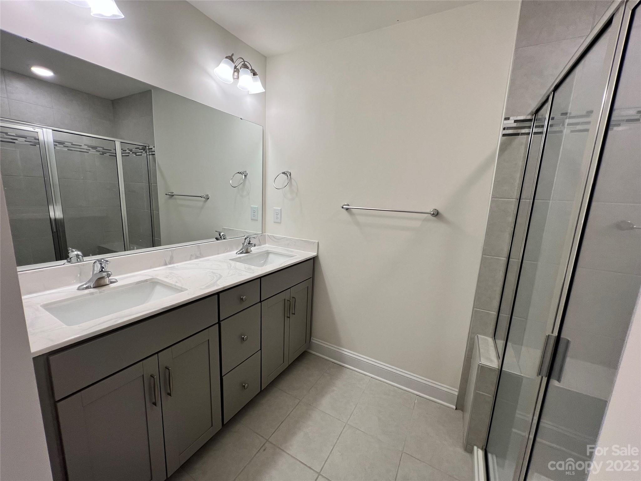 The Enclave At Davis Lake - Residential