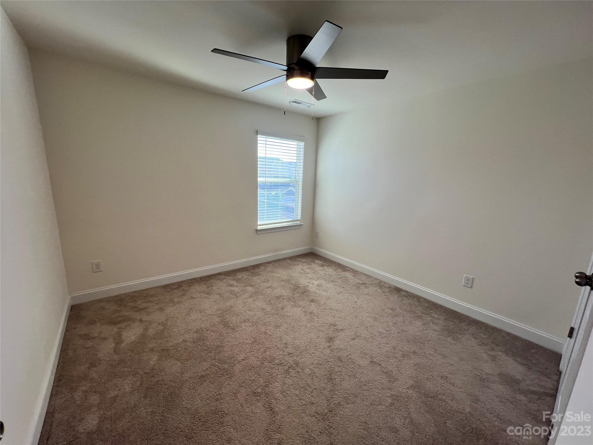 The Enclave At Davis Lake - Residential