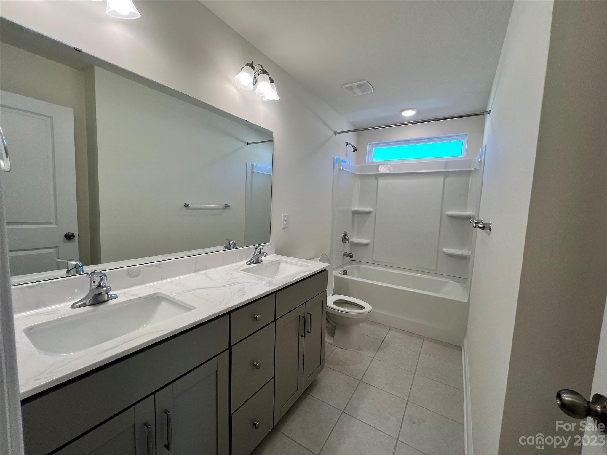 The Enclave At Davis Lake - Residential