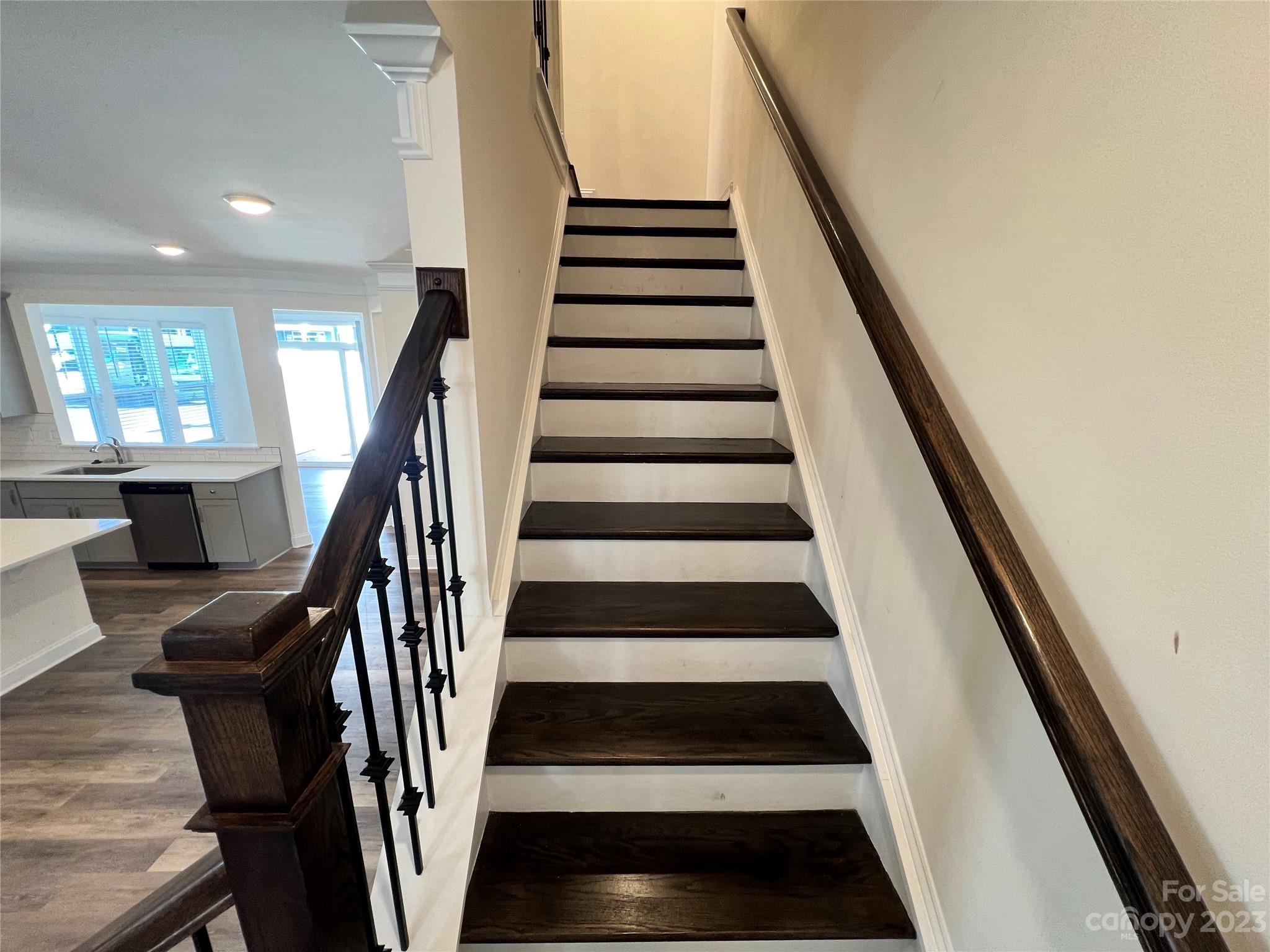 The Enclave At Davis Lake - Residential