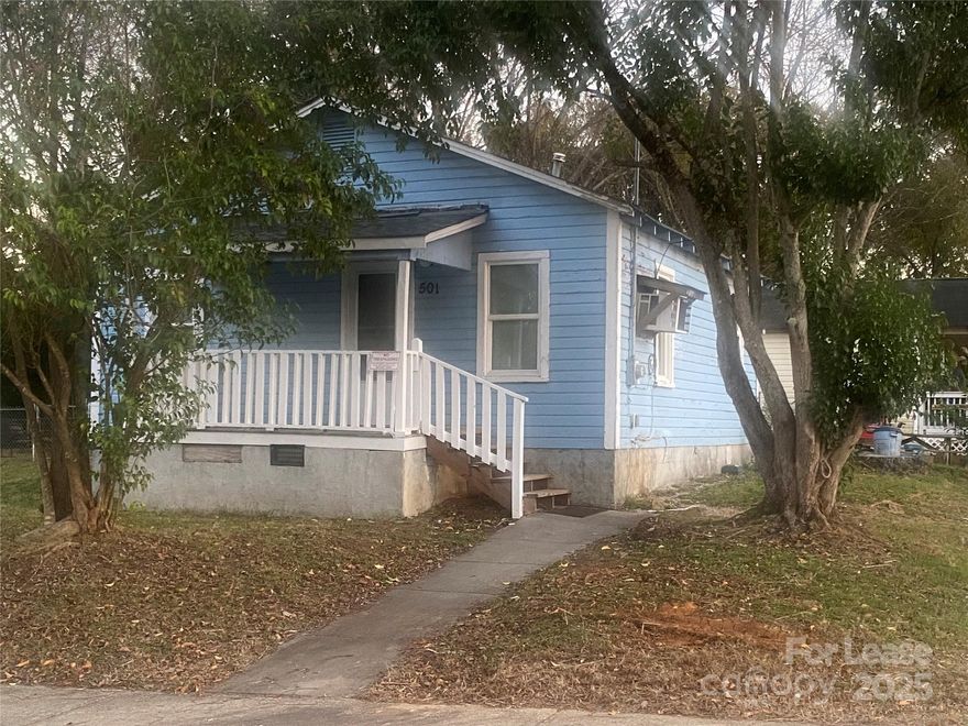 Recently painted, new flooring,