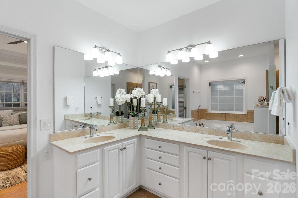 Seven Oaks - Residential