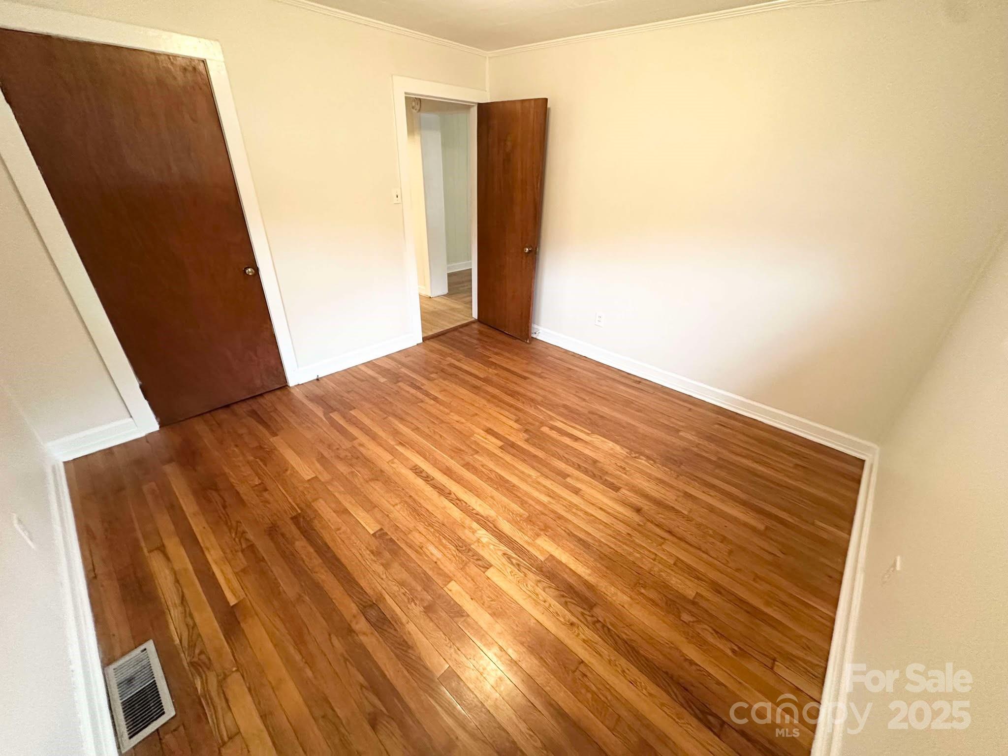 Lenoir, North Carolina 28645, United States, 3 Bedrooms Bedrooms, ,2 BathroomsBathrooms,Residential,Active,5238