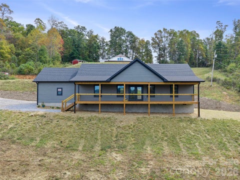Photo of 110 Shangrila Trail, Spruce Pine, NC 28777 (MLS # 4433983)